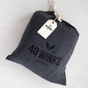 40 Winks Travel Pillow - never used!